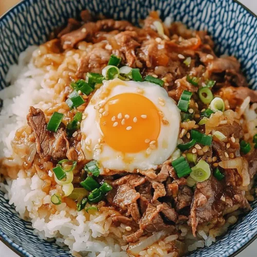 Gyudon (Japanese Beef & Rice Bowls)
